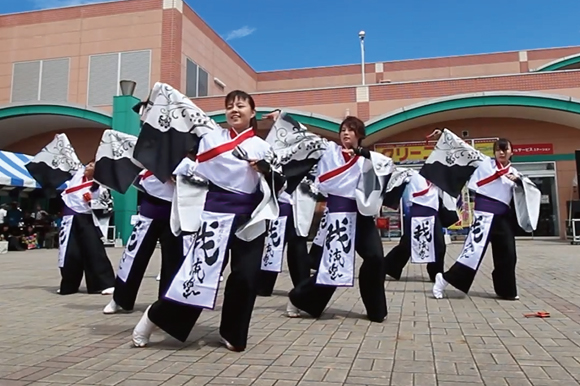 よさこい衣装 2015志學館大学-我流樂後姿