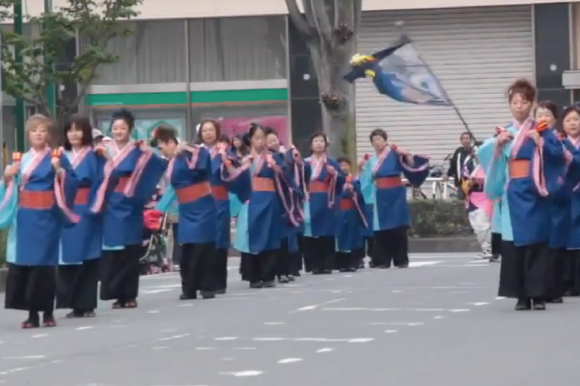 よさこい衣装 2015絆星前姿